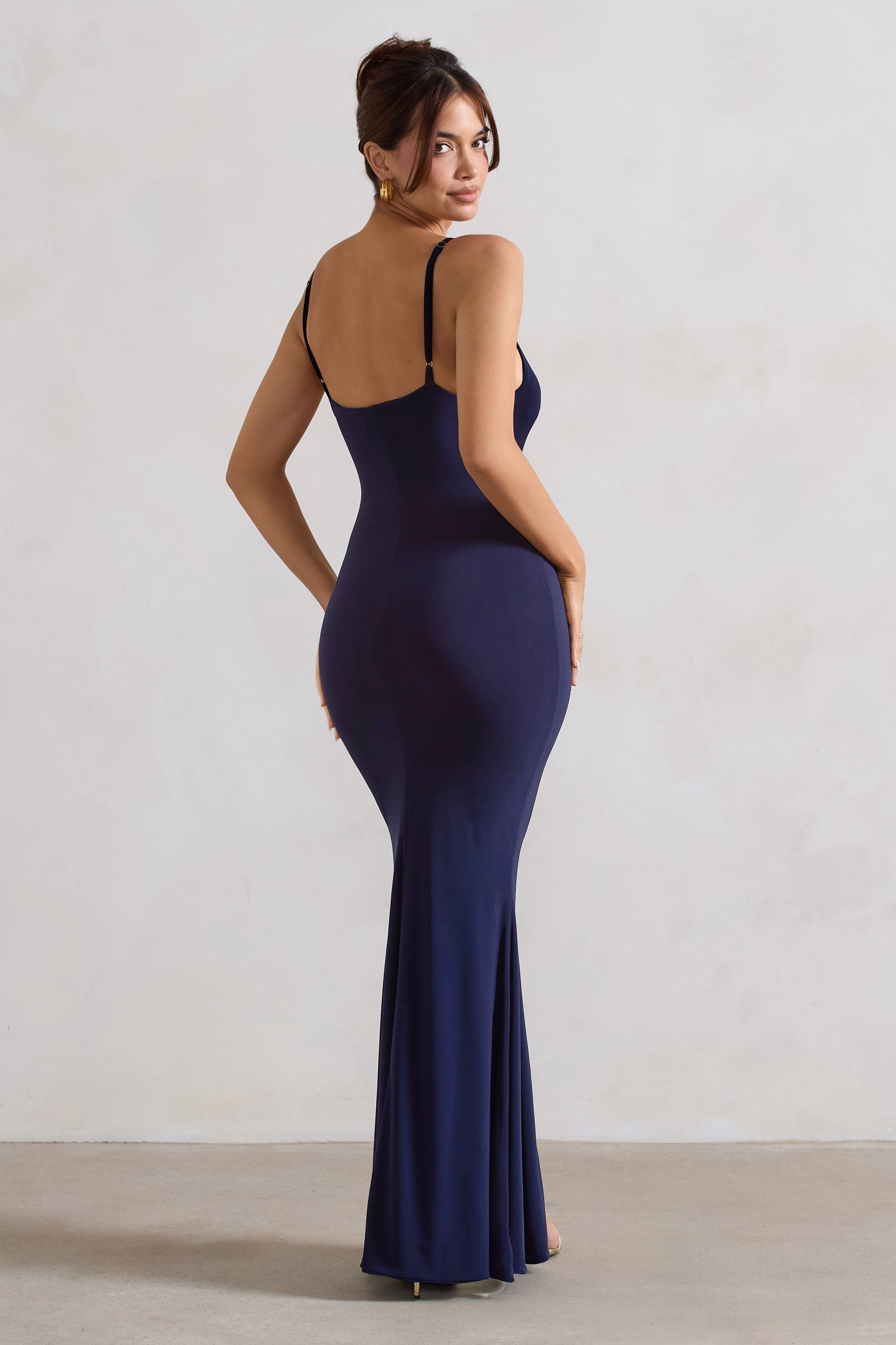 WB_CC_HR_CL126720015-LoveShyNavyPlungeNeckMaxiDressWithSplitDetail9