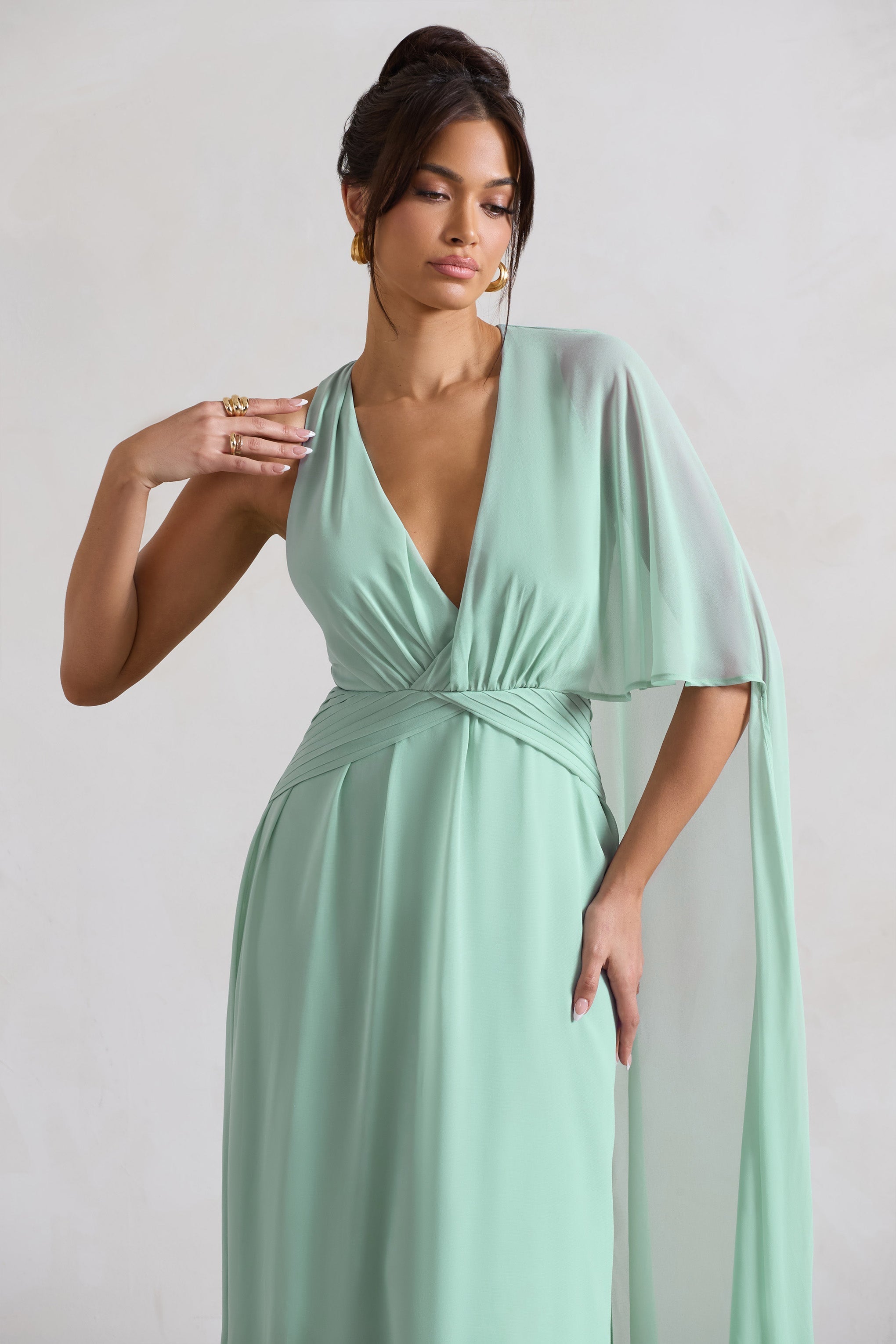 WB_CL129989068-FairytaleSagePlunge-NeckChiffonMaxiDressWithCapeSleeve9