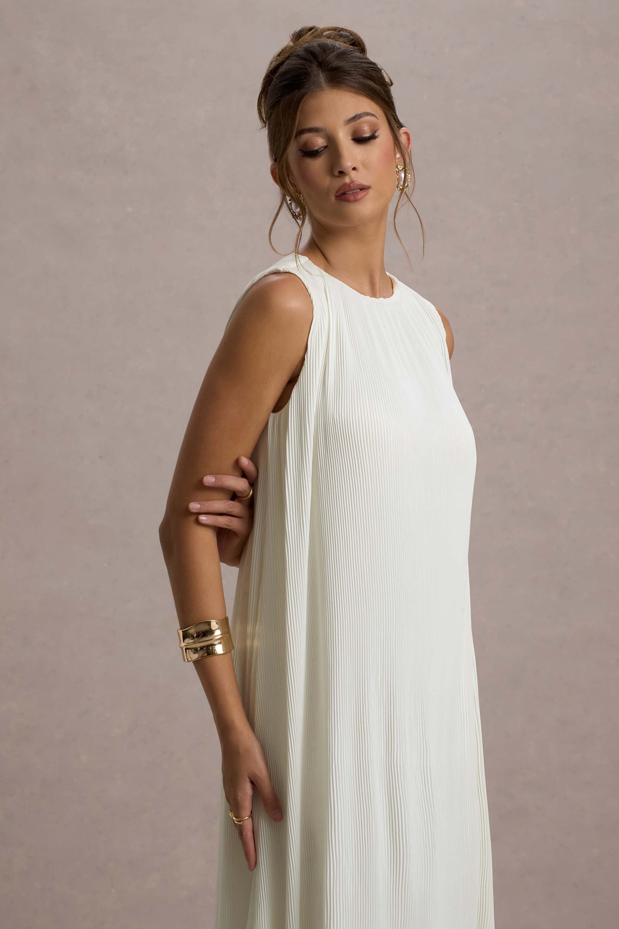 WB_CL135281028-Hazelle-CreamChiffonA-LineRuffledMaxiDress2